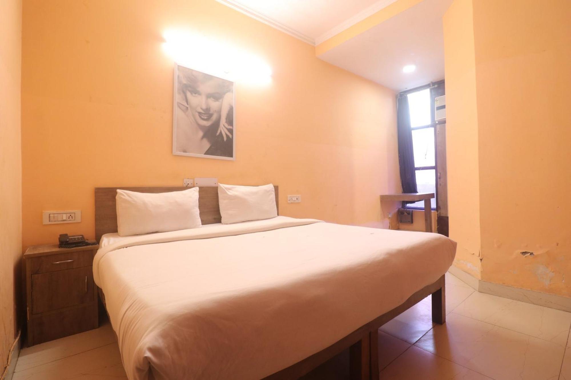 גורגאון Hotel O Avni Residency מראה חיצוני תמונה