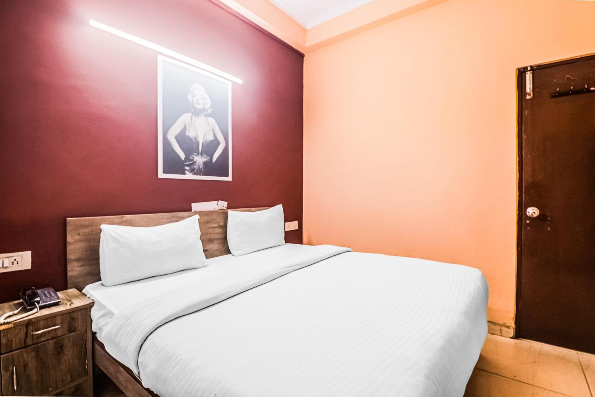 גורגאון Hotel O Avni Residency מראה חיצוני תמונה