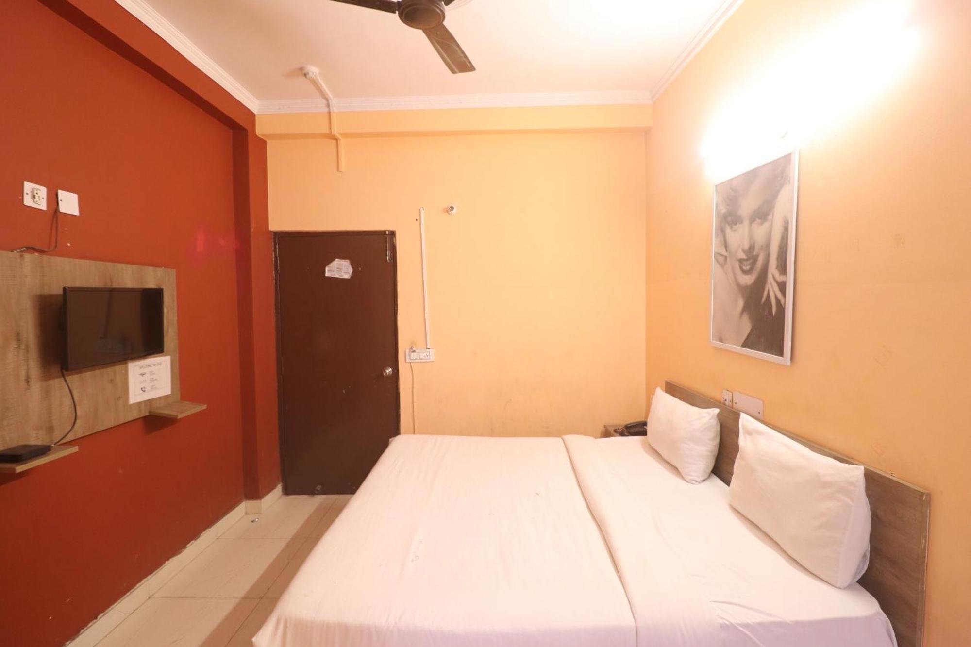 גורגאון Hotel O Avni Residency מראה חיצוני תמונה