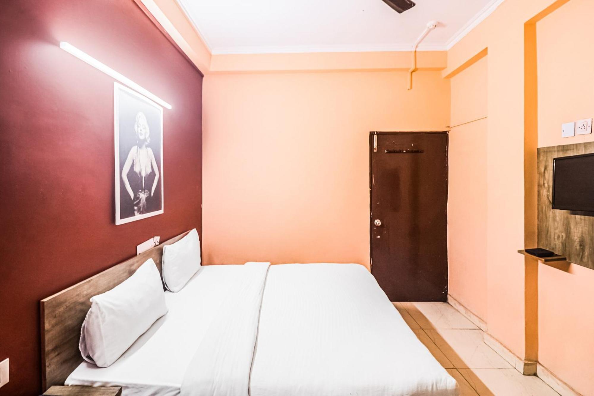 גורגאון Hotel O Avni Residency מראה חיצוני תמונה