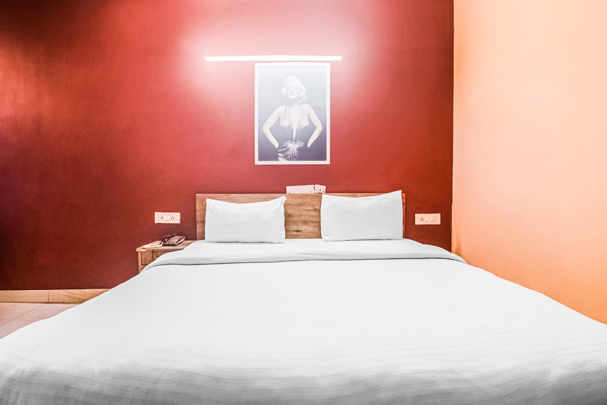 גורגאון Hotel O Avni Residency מראה חיצוני תמונה